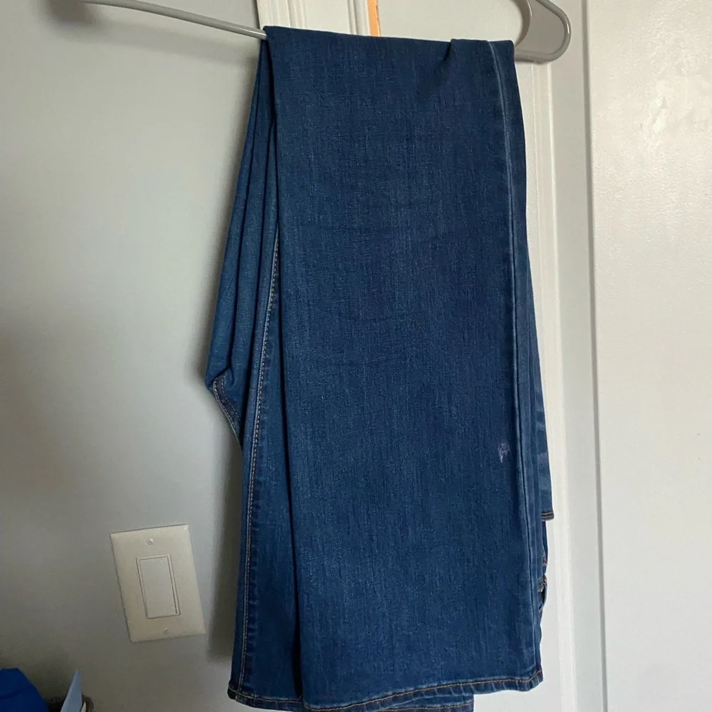 Jeans - Picture 2 of 3